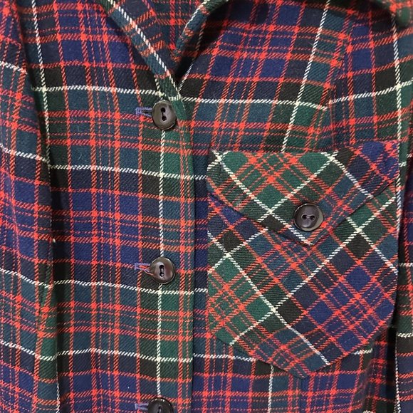 Vintage Pendleton 100% Virgin Wool Plaid Holiday Button Shirt Womens Size M - Picture 2 of 8